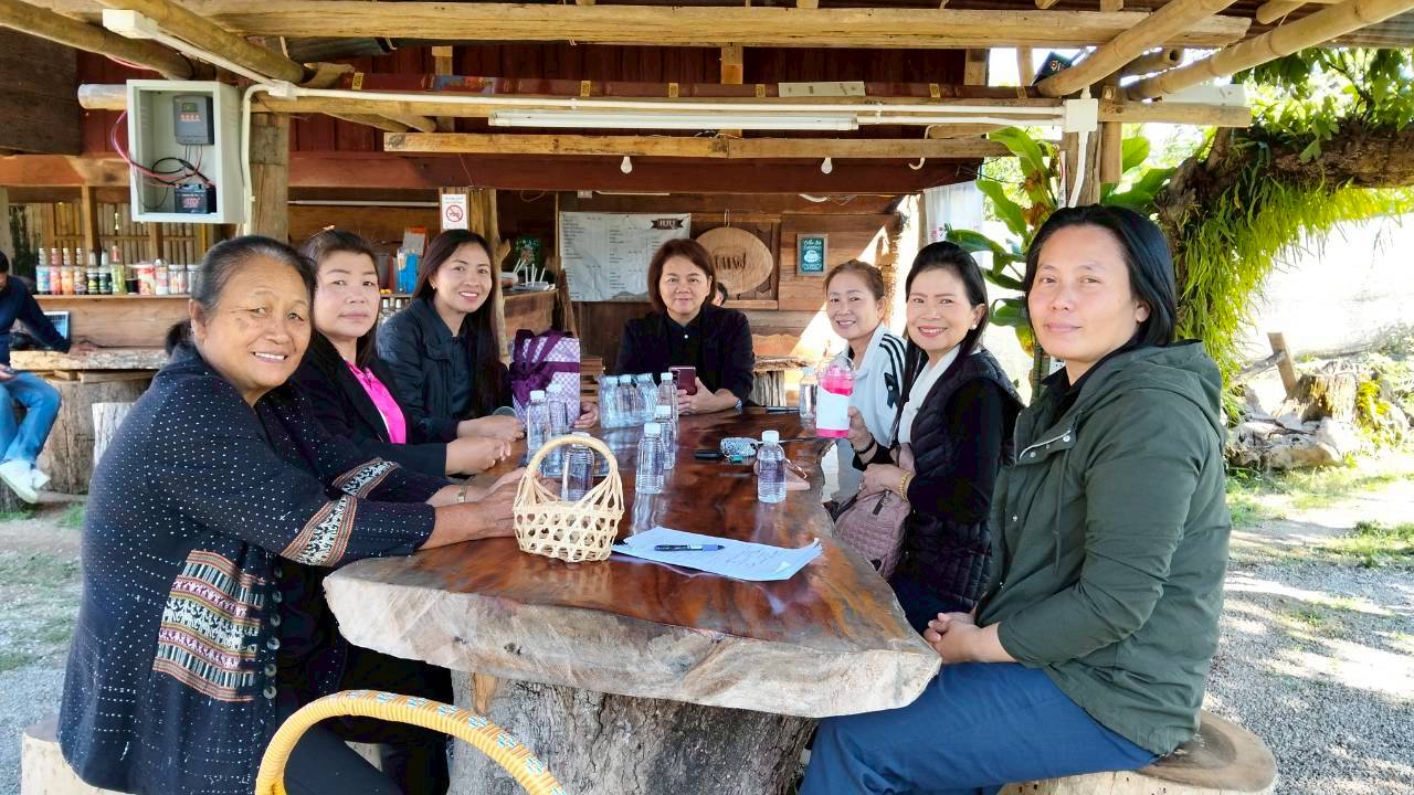 พช.ขุนตาล ร่วมประชุมคณะทำงานกองทุนพัฒนาบทบาทสตรี และลงพื้นที่ติดตามกลุ่มอาชีพผู้ขอรับการสนับสนุนเงินทุนหมุนเวียน