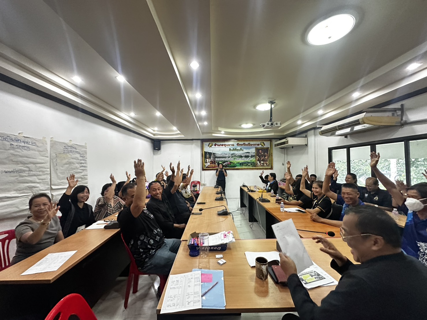 พช.ขุนตาล จัดประชุมคัดเลือกผู้นำอาสาพัฒนาชุมชน (ผู้นำ อช.) และคณะกรรมการชมรม อช. ระดับตำบล ตำบลป่าตาล